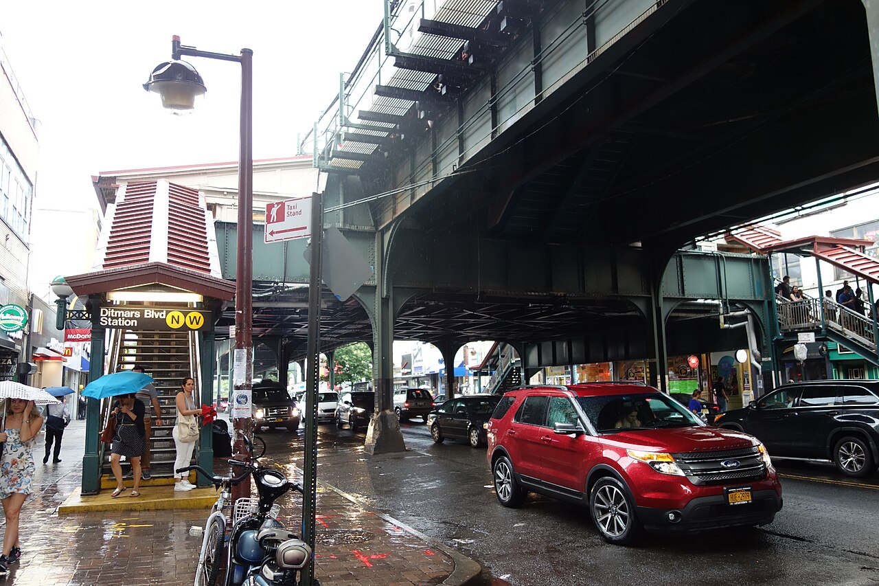 Walking north towards the station house Astoria–Ditmars Boulevard BMT station, at 31st Street and 23rd Avenue in Astoria, Queens.